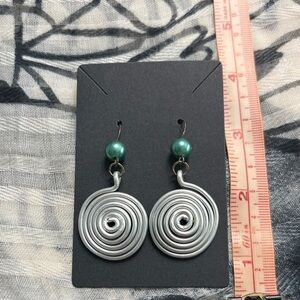 🖤Spiral Silver and Green Earrings🖤